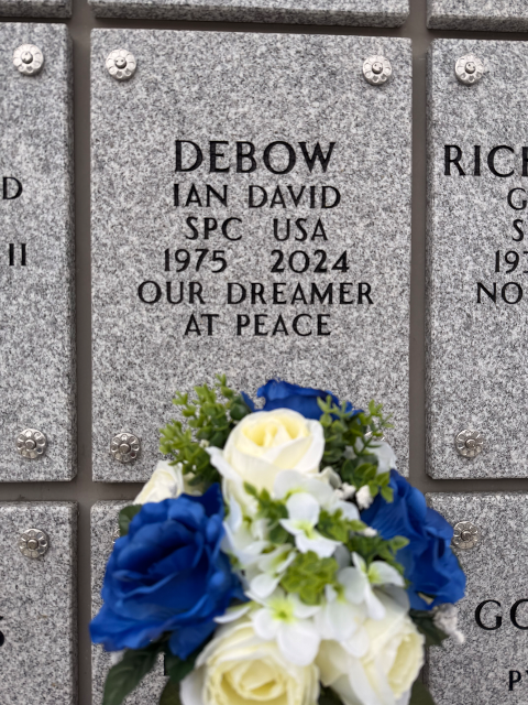 Flower delivery for Ian David Debow