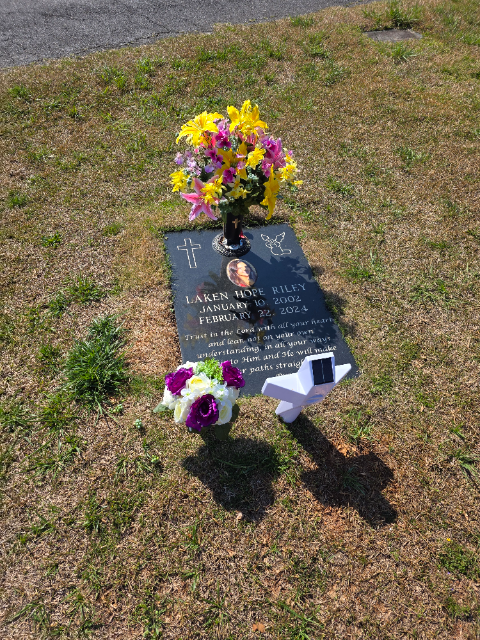 Flower delivery for Laken Hope Riley