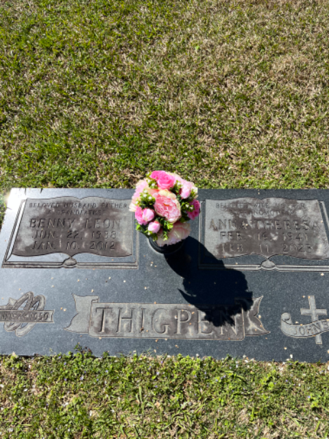 Flower delivery for Ben Thigpen