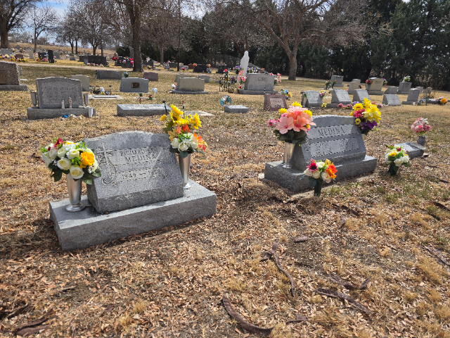 Flower delivery for Richard Lee Medina