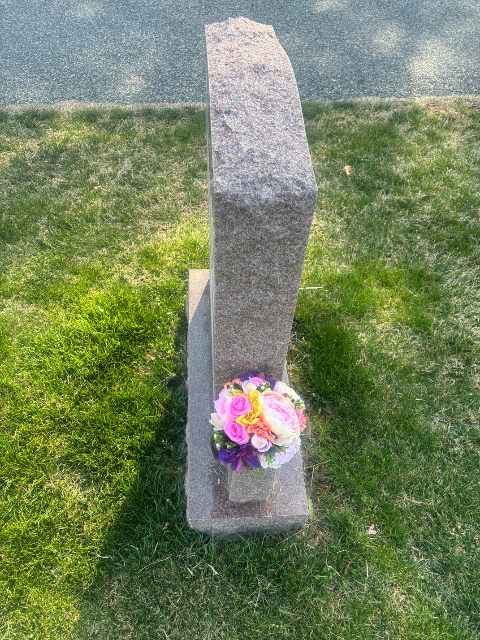 Flower delivery for Sue Seccurro