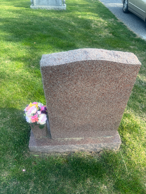 Flower delivery for Sue Seccurro