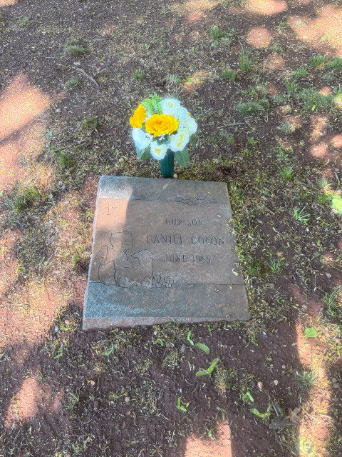 Flower delivery for Daniel Colon