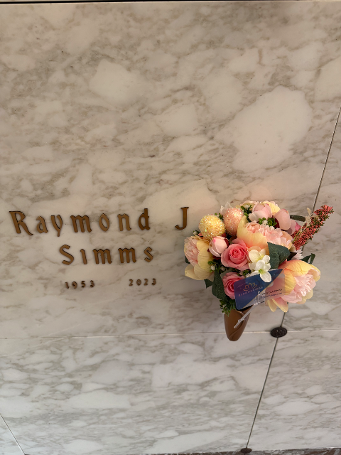 Flower delivery for Raymond J. Simms