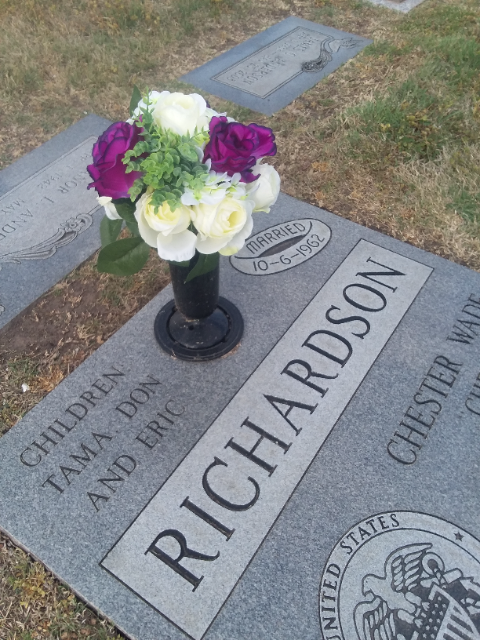 Flower delivery for Darlene Louise Richardson
