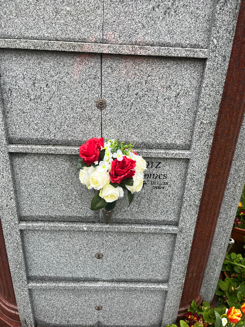 Flower delivery for Neil J Arntz
