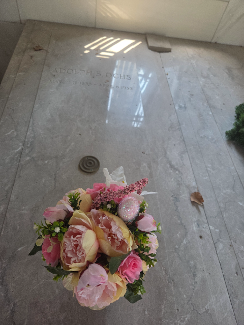 Flower delivery for Adolph Simon Ochs