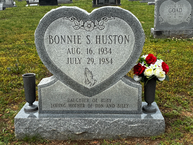 Flower delivery for Eugenia Mae/Appel Hutchins
