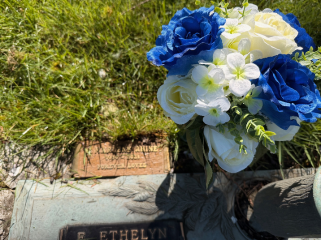 Flower delivery for Ethelyn Marlene Thomas Rhine