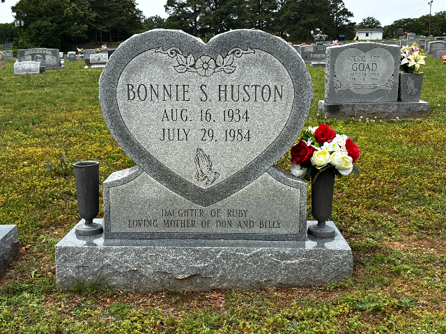 Flower delivery for Eugenia Mae/Appel Hutchins