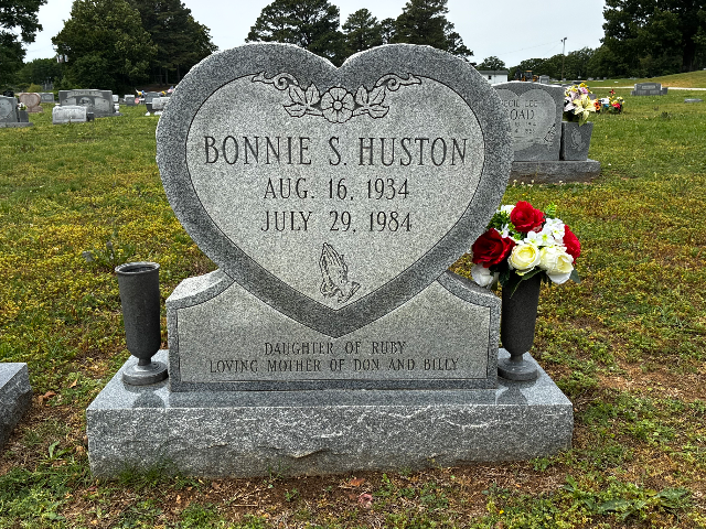 Flower delivery for Eugenia Mae/Appel Hutchins