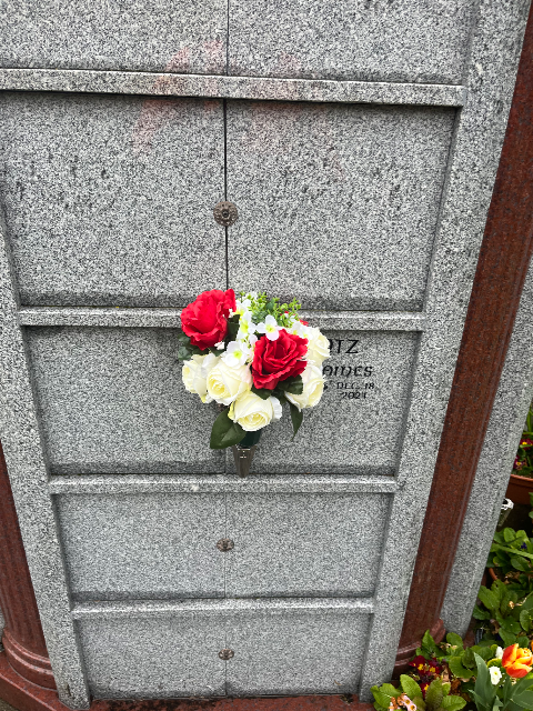 Flower delivery for Neil J Arntz