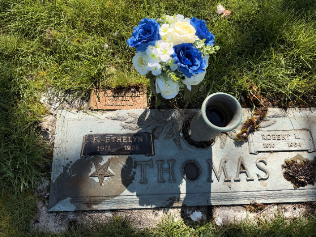 Flower delivery for Ethelyn Marlene Thomas Rhine