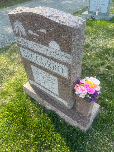 Flower delivery for Sue Seccurro