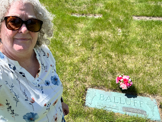 Flower delivery for Frieda Margaret Balluff