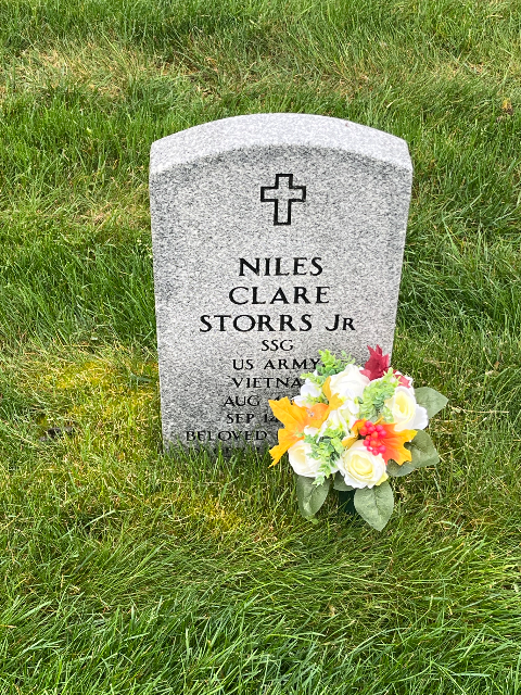 Flower delivery for Niles Clare Storrs
