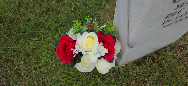 Flower delivery for Marcela G. Castillo