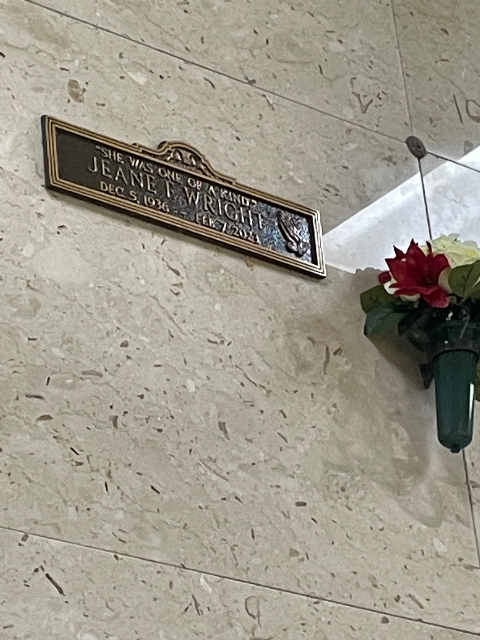 Flower delivery for Jeane Ann wright
