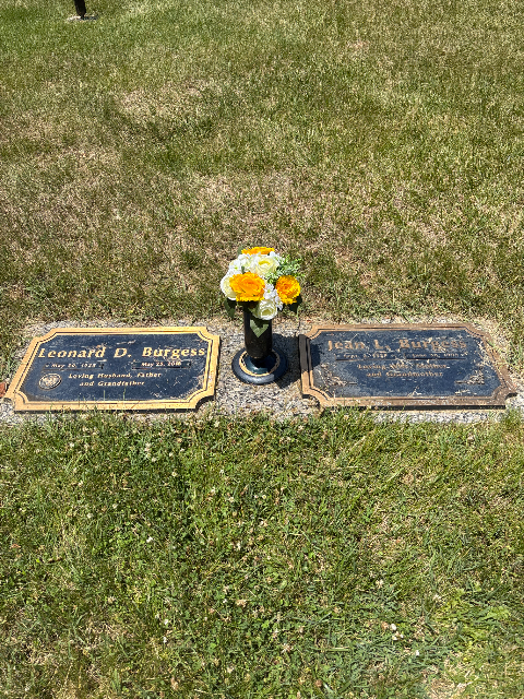 Flower delivery for Leonard D Burgess, Jr