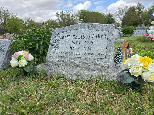 Flower delivery for Mary De Jesus Baker