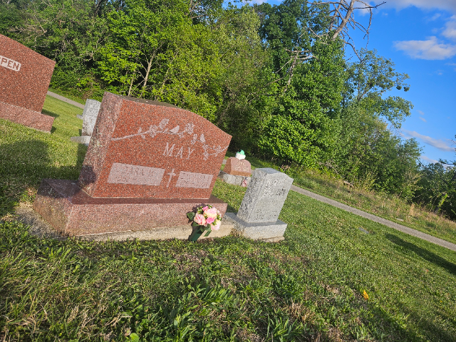 Flower delivery for Zachary P May