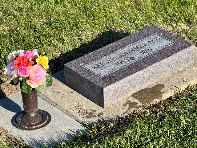 Flower delivery for Kerste Johnson