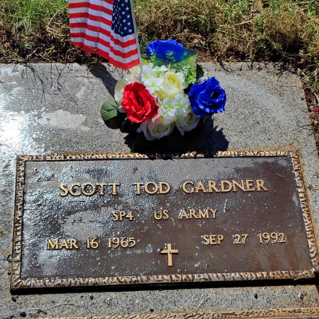 Flower delivery for Scott T Gardner