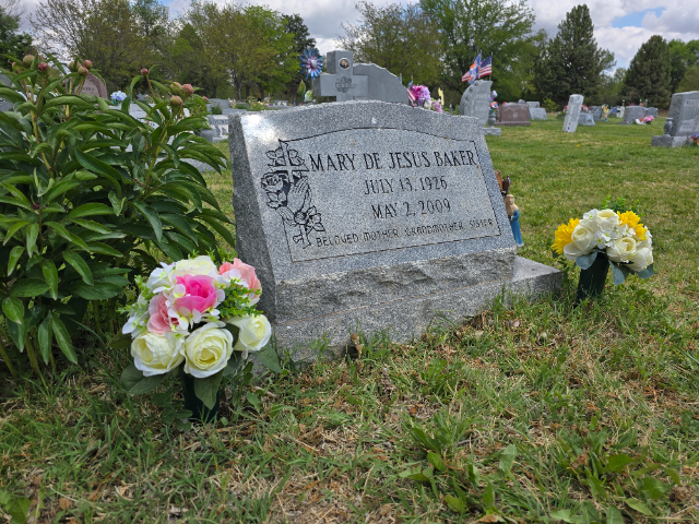 Flower delivery for Mary De Jesus Baker