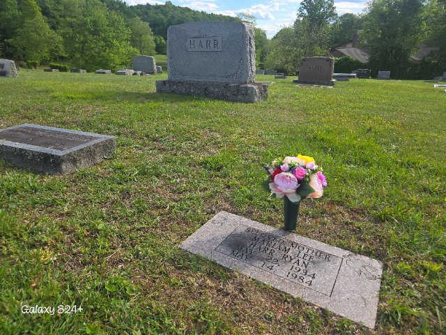 Flower delivery for Mariam Lee Harr Ryan