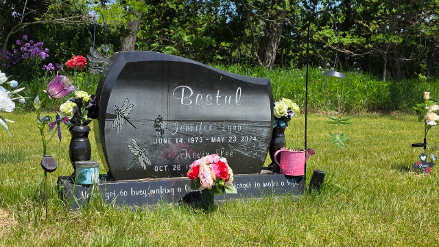 Flower delivery for Jennifer Lynn Bestul