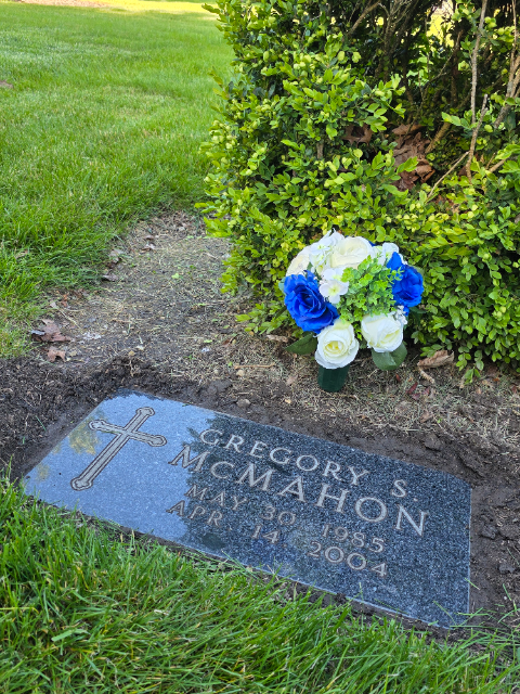 Flower delivery for Gregory S McMahon