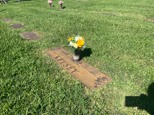 Flower delivery for Grace M Kelsey