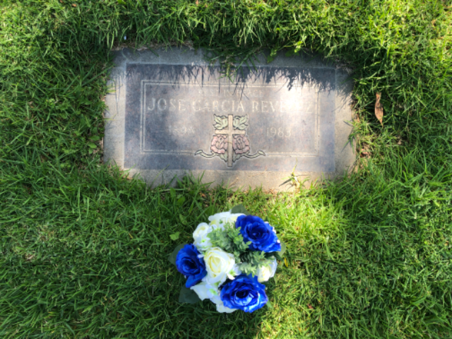 Flower delivery for Jose Garcia Revelez