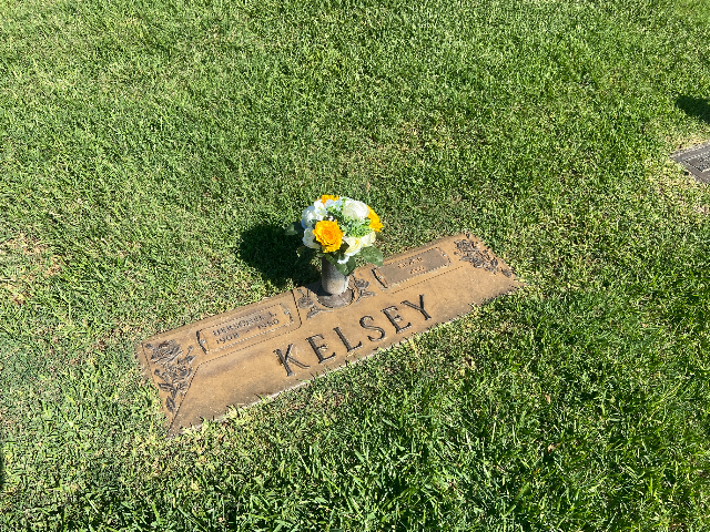 Flower delivery for Grace M Kelsey