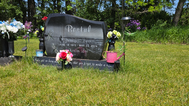 Flower delivery for Jennifer Lynn Bestul