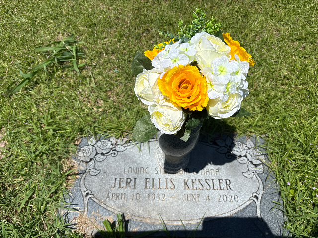 Flower delivery for Geraldine Kessler