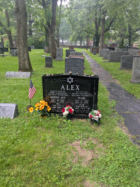 Flower delivery for Pearl Alex