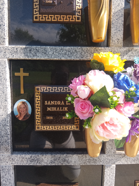 Flower delivery for Sandra L. Mihalik