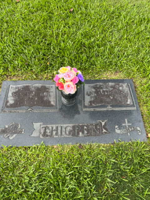 Flower delivery for Ben Thigpen