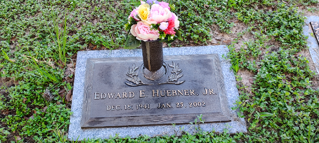 Flower delivery for Edward Eddie Huebner