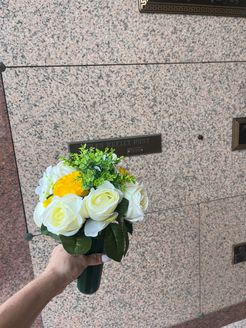 Flower delivery for Hulen Hefley Hunt
