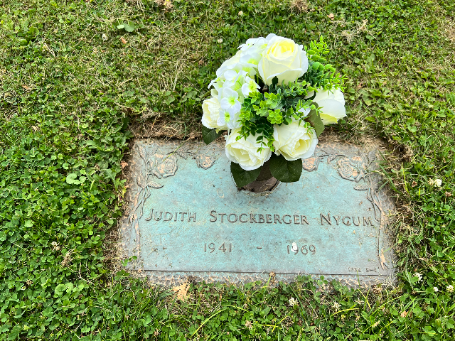 Flower delivery for Judith Nycum