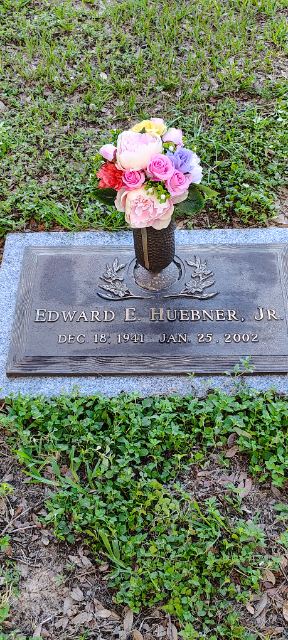 Flower delivery for Edward Eddie Huebner