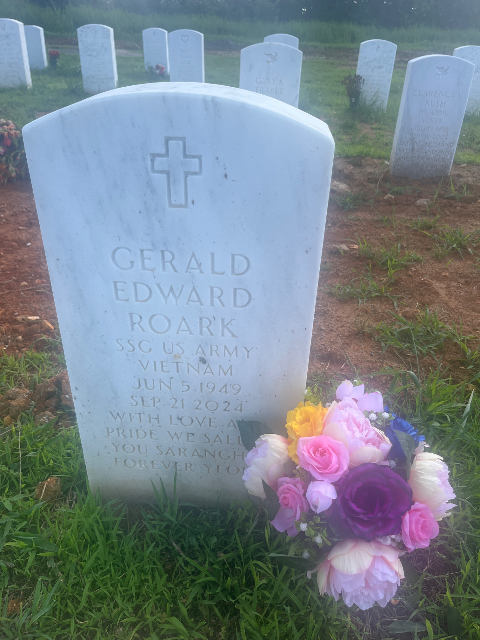 Flower delivery for Gerald Edward Roark