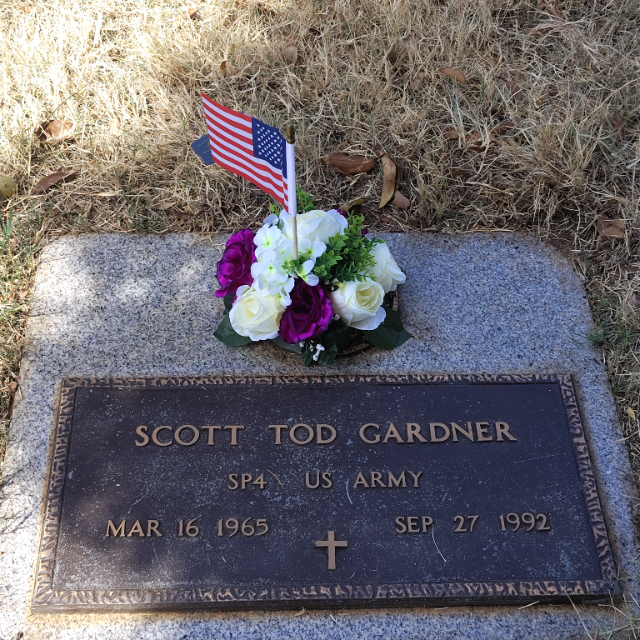 Flower delivery for Scott T Gardner