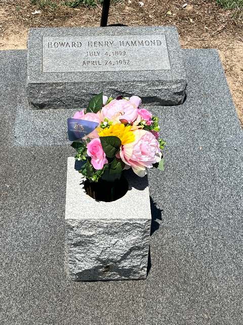 Flower delivery for Howard Henry Hammond