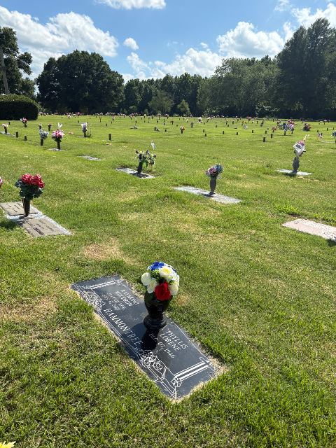 Flower delivery for Raymond Woodrow Hammontree