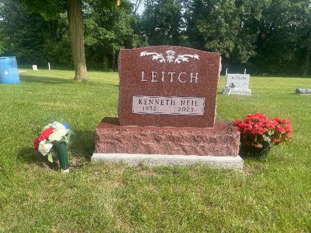 Flower delivery for Kenneth Neil Leitch