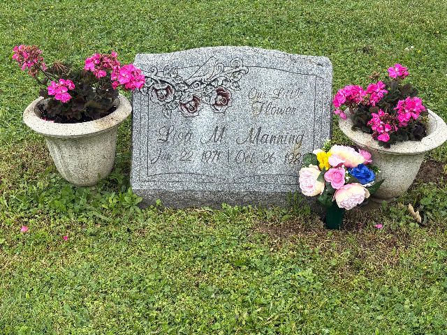 Flower delivery for Lisa Marie Manning