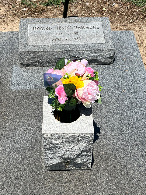 Flower delivery for Howard Henry Hammond